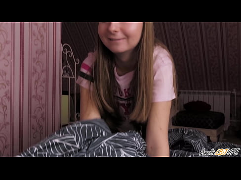 ❤️ Blondīne dziļi sūc savu BFF un saņem spermu mutē ❤️ Porno pie lv.makesexnotwar.ru ☑